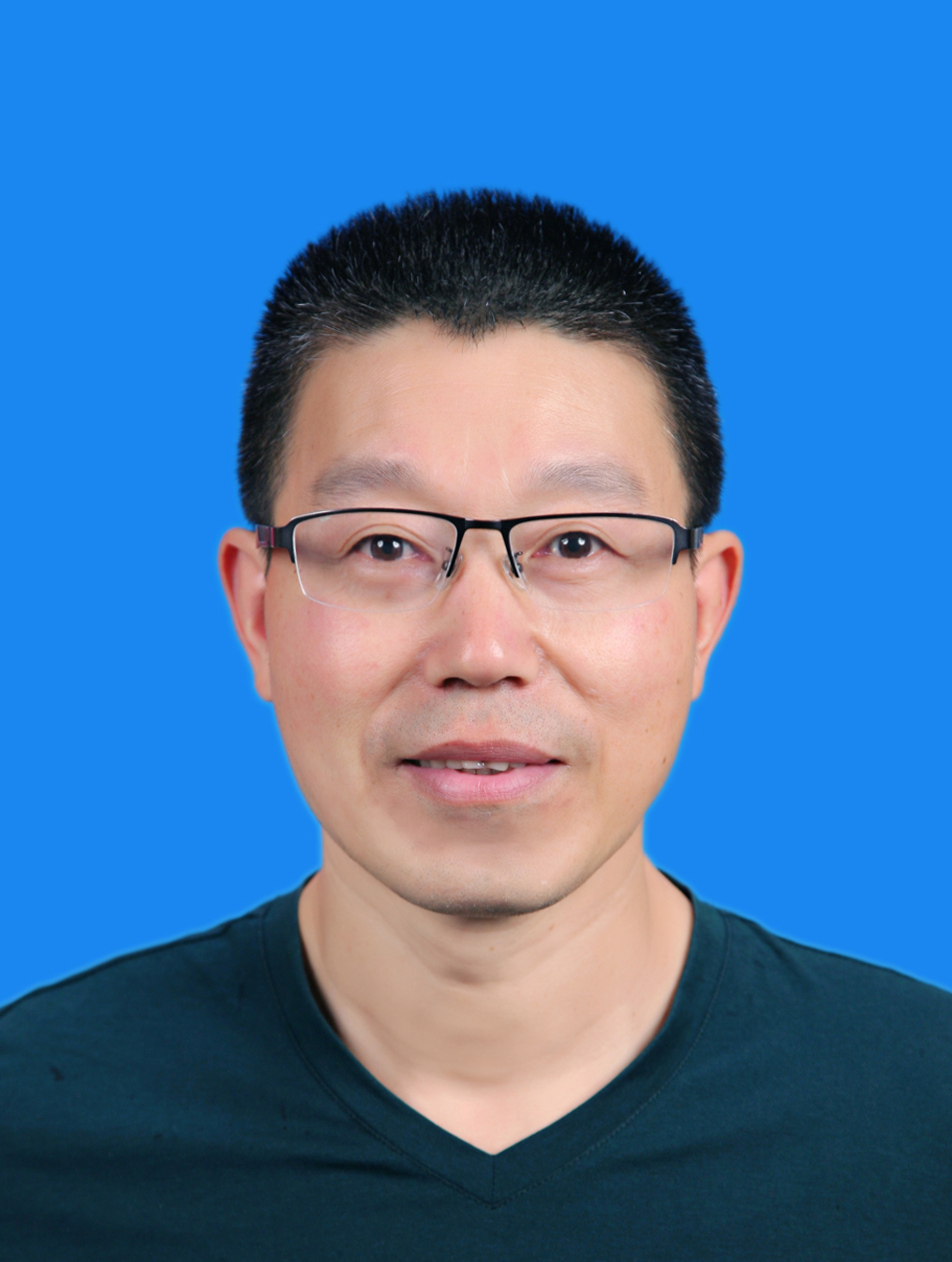 方 志 德